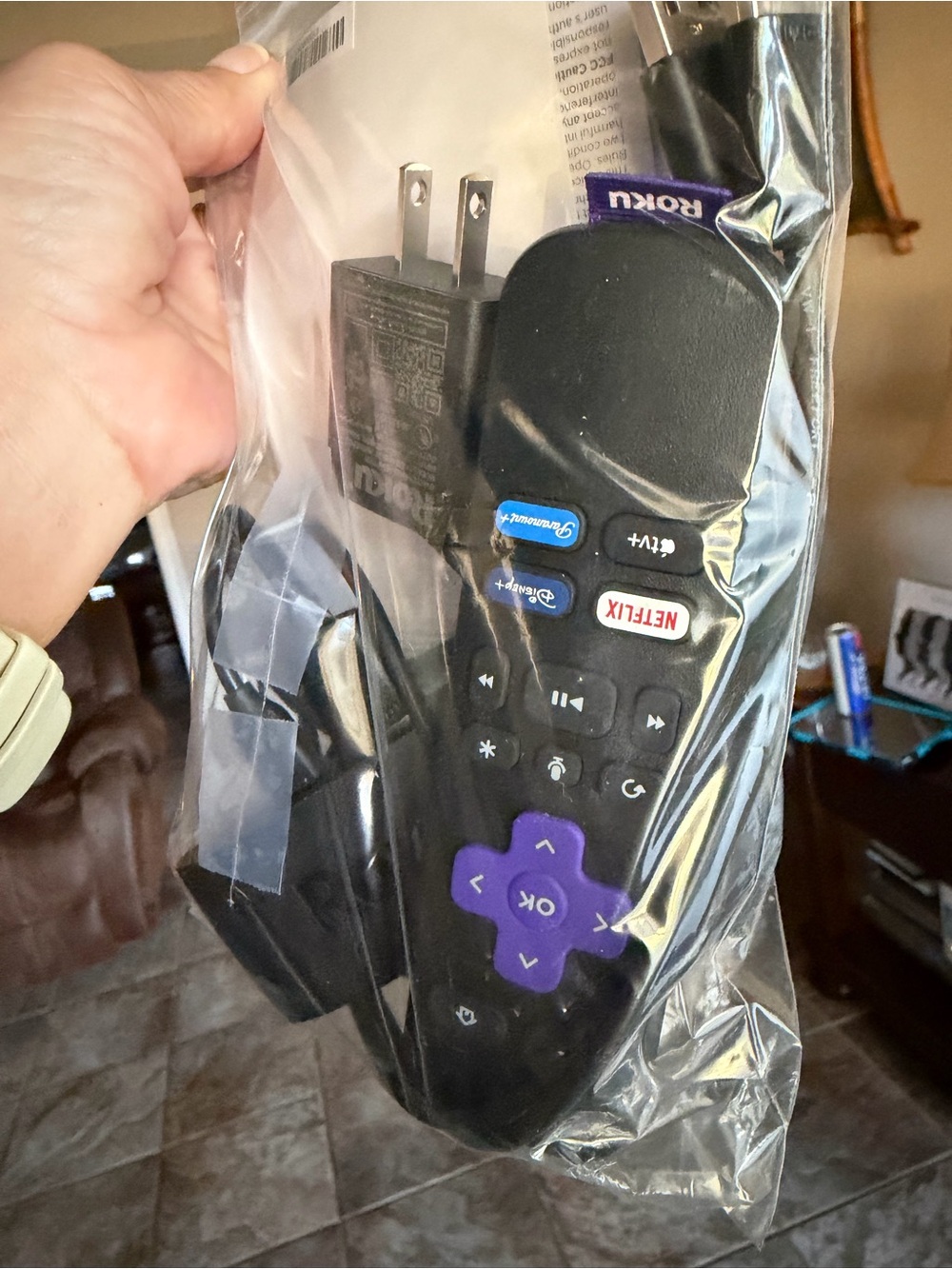 Roku Express 4K+ Streaming Remote with Purple Directional Pad